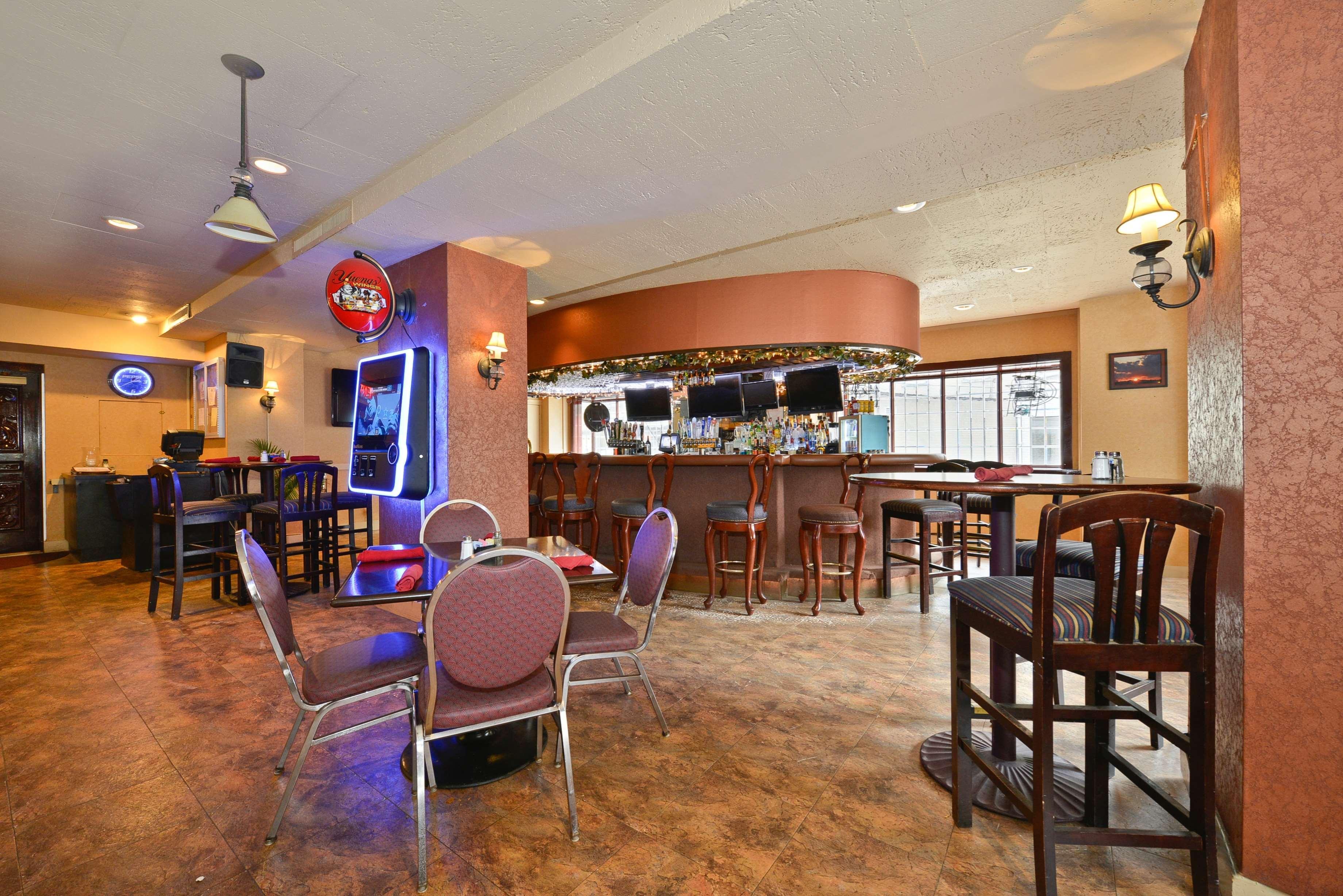 Best Western Plus Sidney Lodge Exterior foto